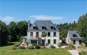 Beach Front Apartment In Concarneau With Sauna